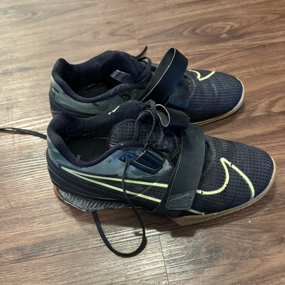 Nike Romeleos 4 Weightlifting Shoes - Women’s 10/Men’s 8.5
